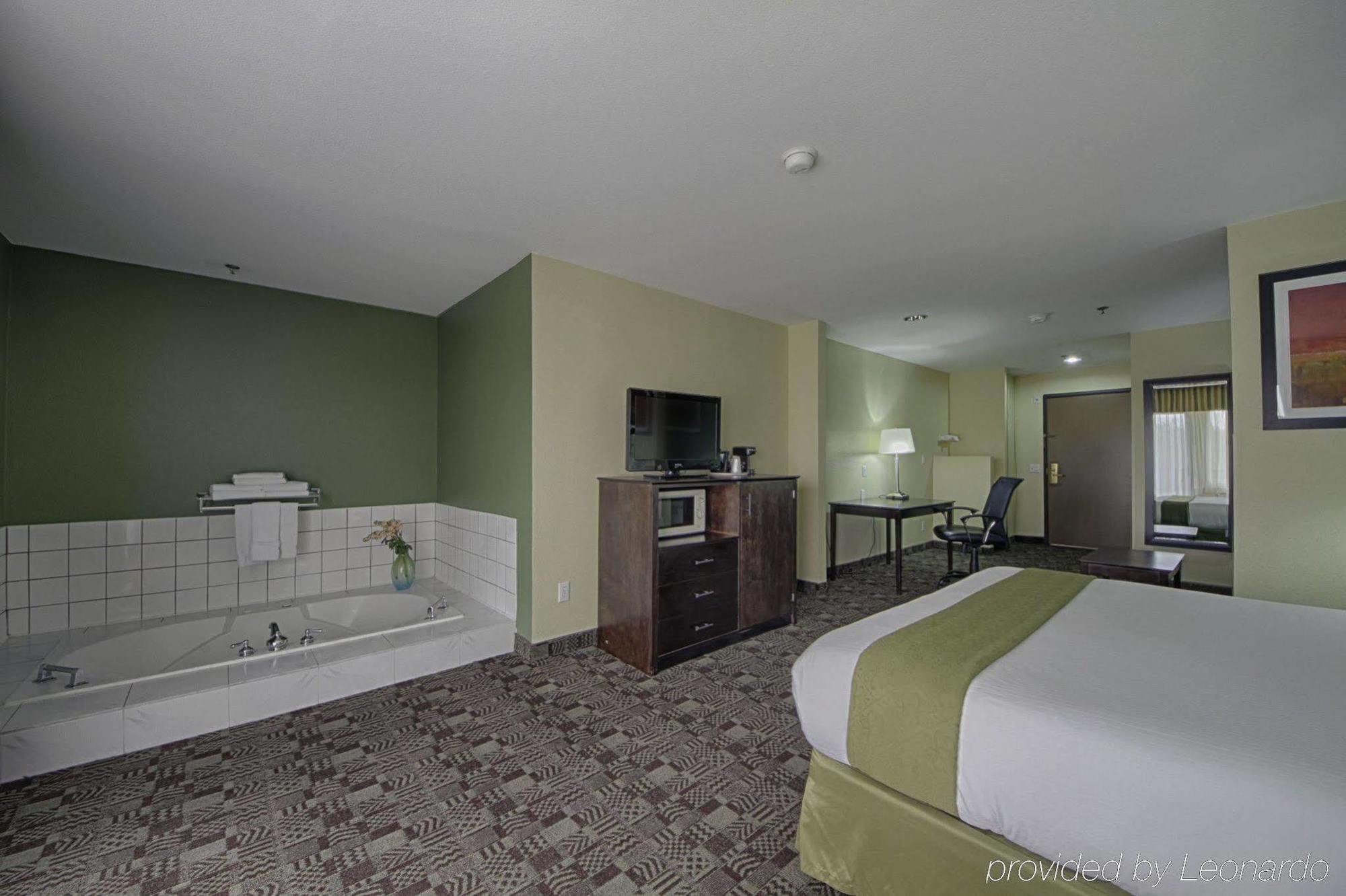 Holiday Inn Express Hotel & Suites Solana Beach-Del Mar By Ihg Bagian luar foto